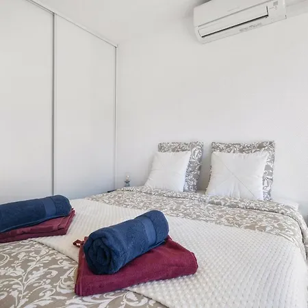 Le Rocamare - Piscine Toit Terrasse Parking Prive Apartment Menton